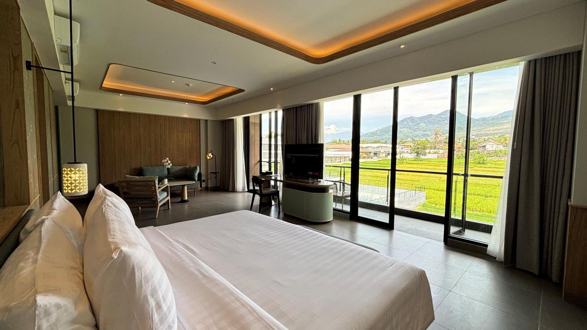 Hotel Santika Garut Zewnętrze zdjęcie