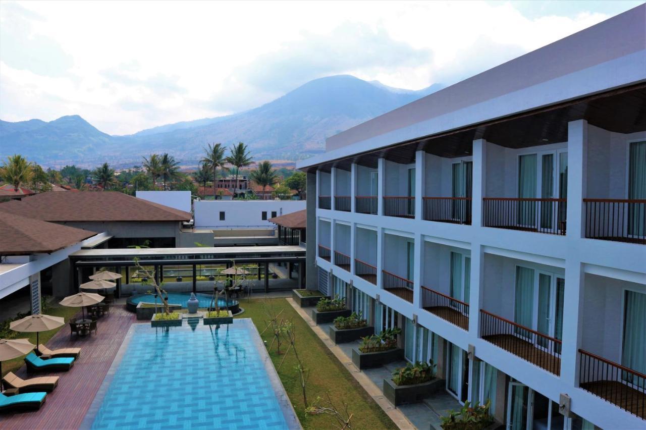 Hotel Santika Garut Zewnętrze zdjęcie
