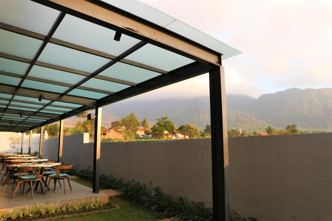 Hotel Santika Garut Zewnętrze zdjęcie