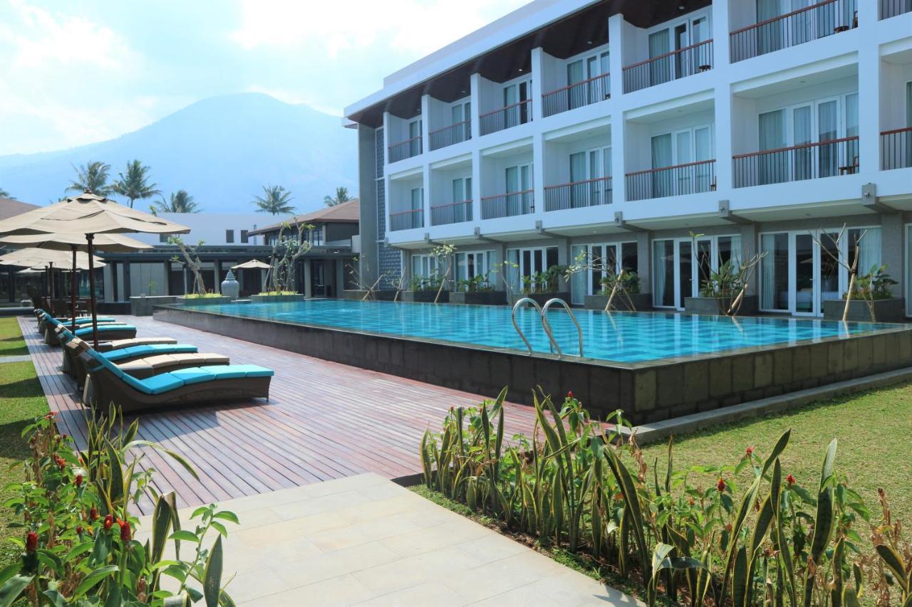 Hotel Santika Garut Zewnętrze zdjęcie
